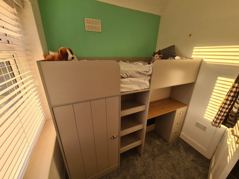 Bedroom – Bed with wardrobe, desk & draws